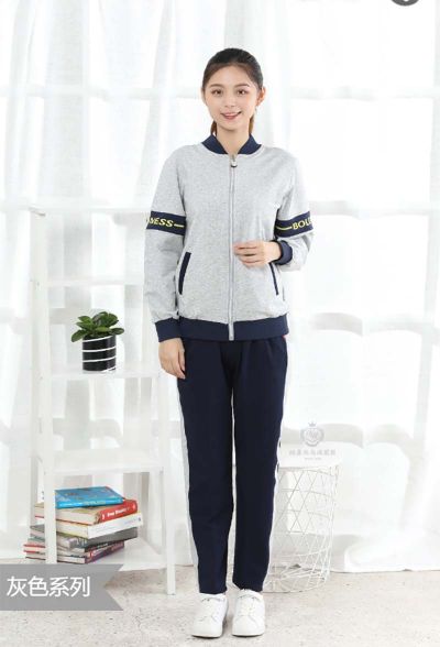 校服